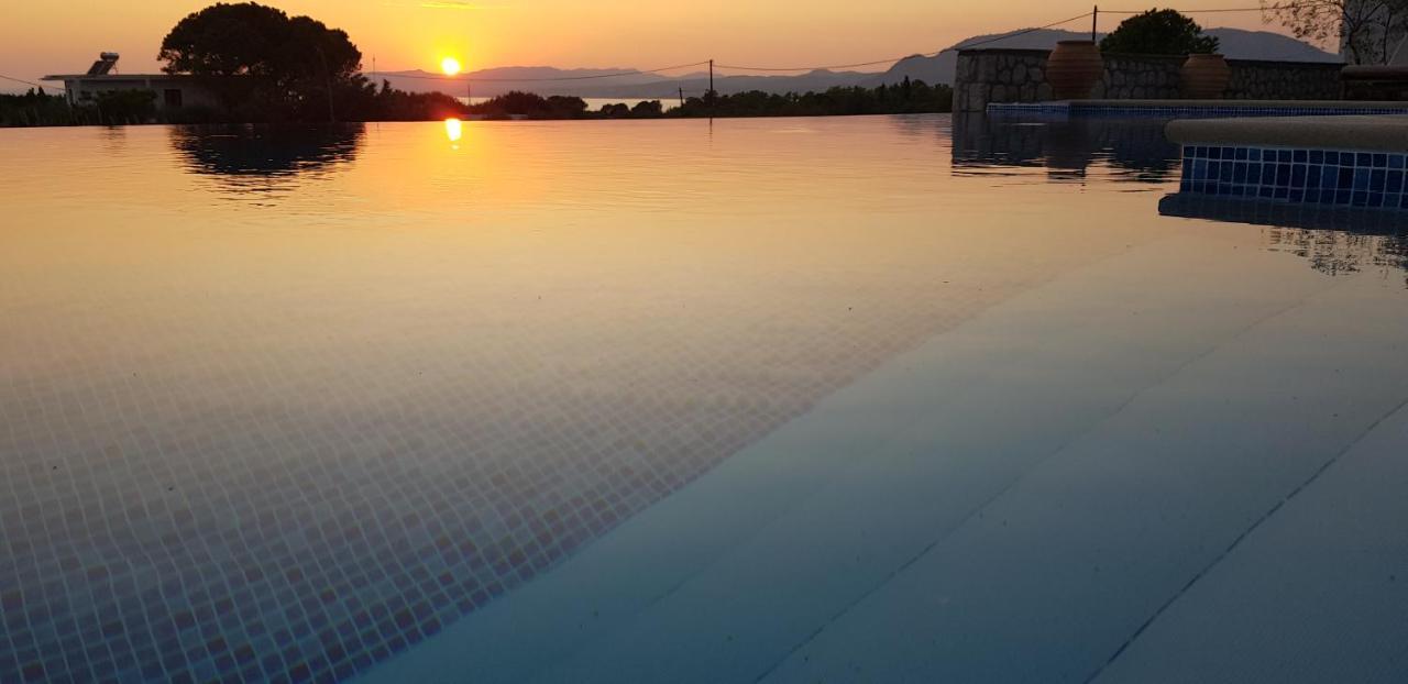 Villa Sealine Pefki 外观 照片